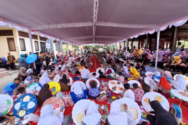 Lomba Melukis Payung "Mbeber Topeng Klaten"