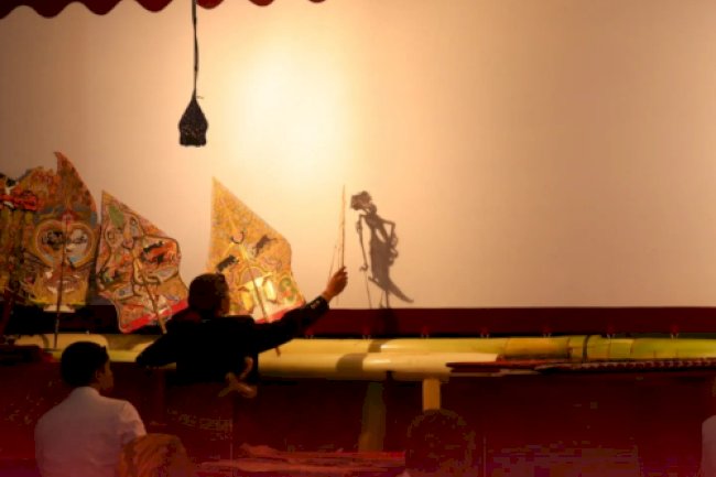 Pagelaran Wayang Selasa Kliwonan