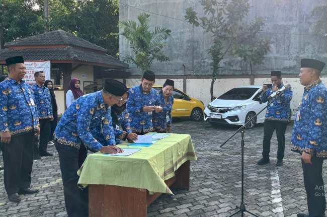 Penandatanganan Pakta Integritas