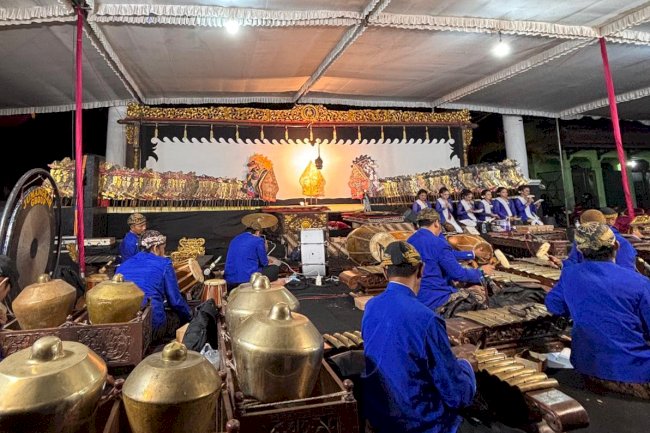 DISBUDPORAPAR Menggelar Pagelaran Wayang Kulit di RSPD (Radio Siaran Pemerintah Daerah) Klaten Hidupkan Tradisi Setiap Malam Selasa Kliwon