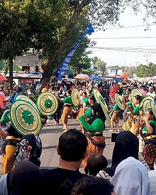 Obah Bareng Hiasi Car Free Day Minggu Pagi