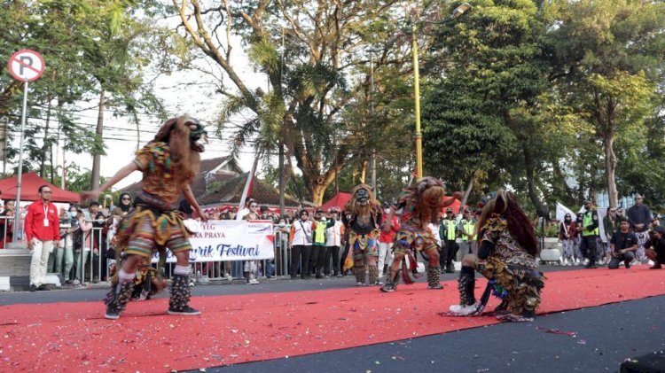 Serba-Serbi Klaten Lurik Carnival