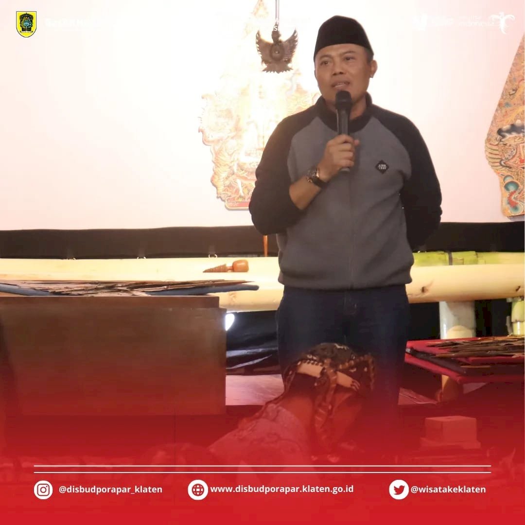 Pagelaran Wayang Kulit Seloso Kliwonan