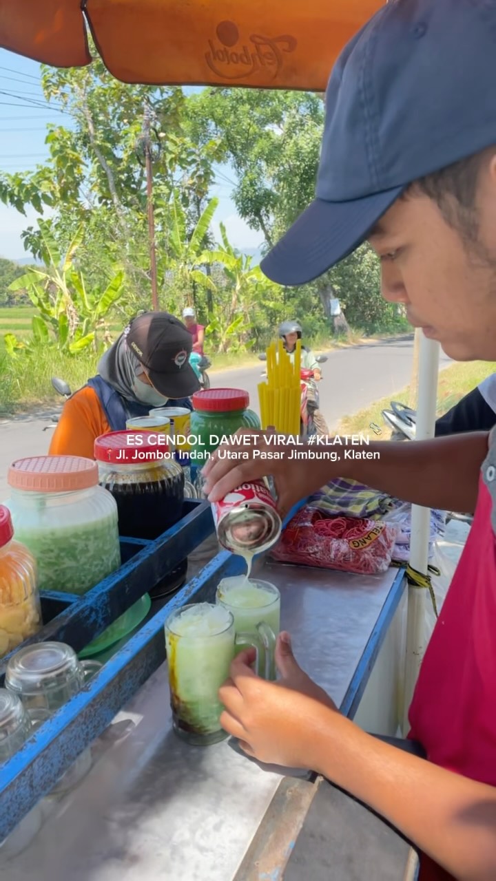 Nggak cuma soto dan sopnya yang terkenal, kalo ke Klaten kamu juga wajib nge DAWET!????✨